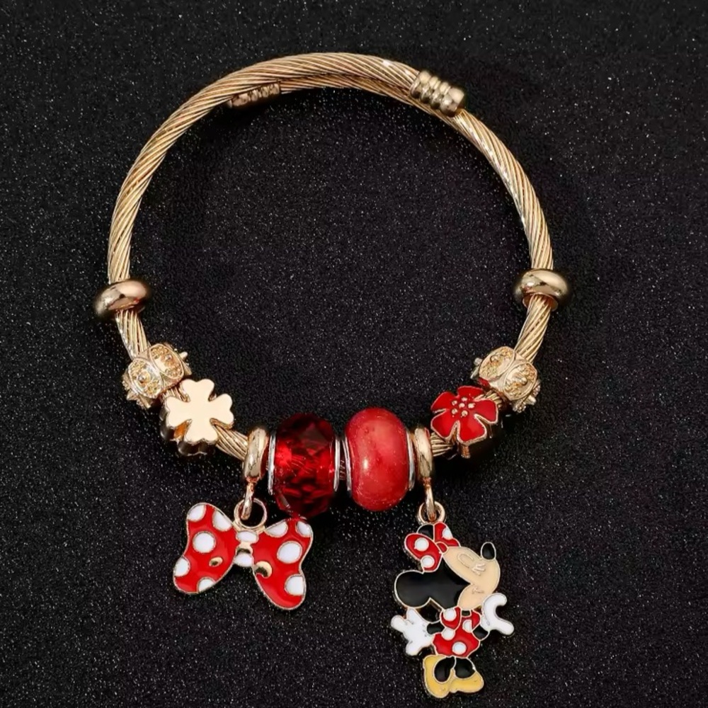 NEW Minnie Mouse Bracelet